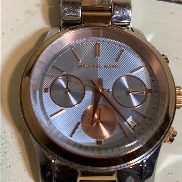 Micheal Kors 33 mm - Picture 6 of 6